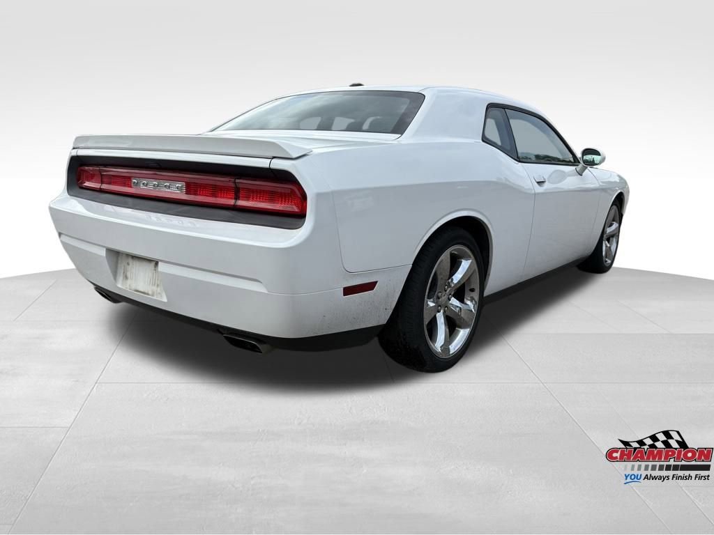 Used 2014 Dodge Challenger R/T image 6