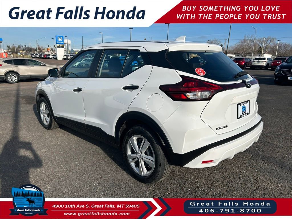 Used 2023 Nissan Kicks S image 9