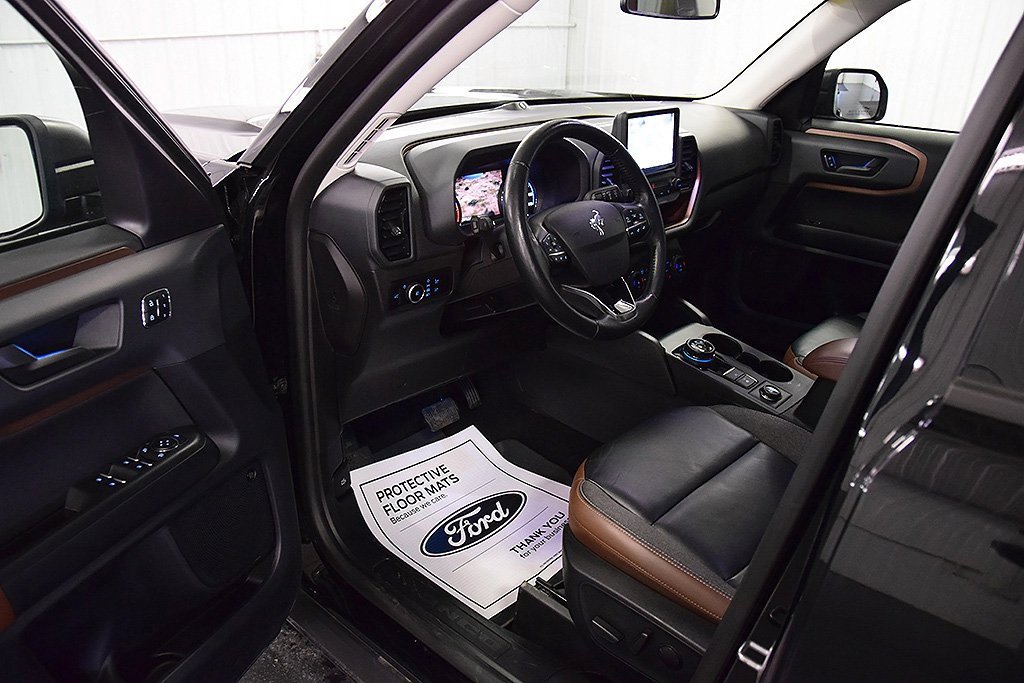 Used 2023 Ford Bronco Sport Outer Banks w/ Tech Package image 15