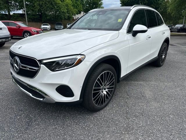 Certified 2025 Mercedes-Benz GLC 300 image 1