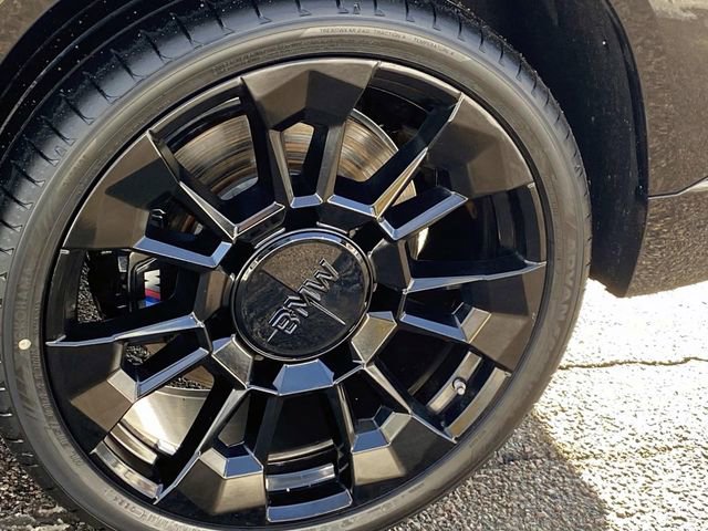 Used 2023 BMW XM image 33