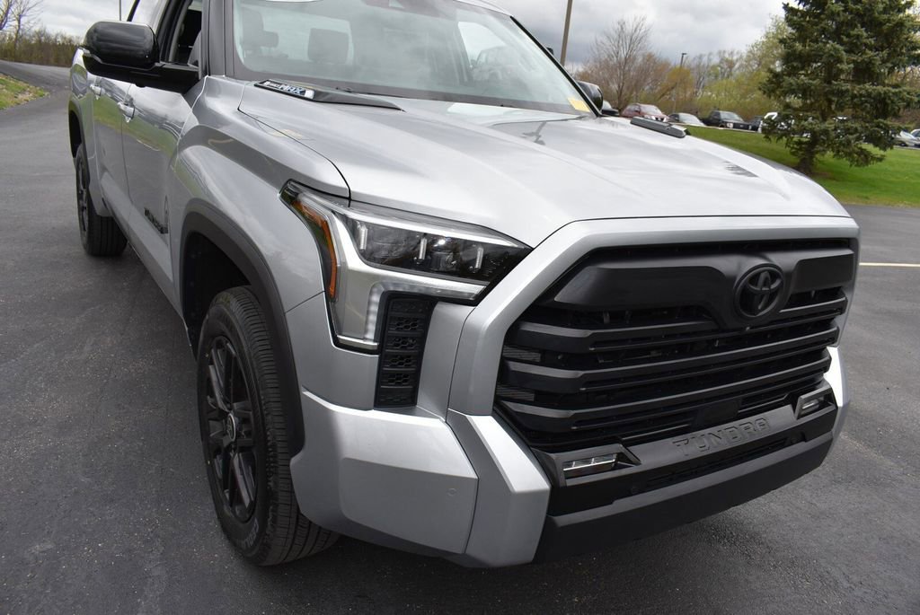 Used 2024 Toyota Tundra Limited AWD/4WD image 2