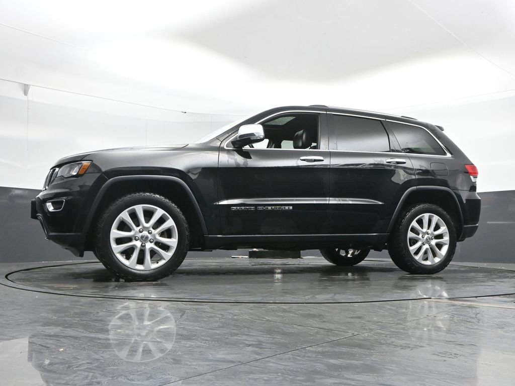 Used 2017 Jeep Grand Cherokee Limited image 49