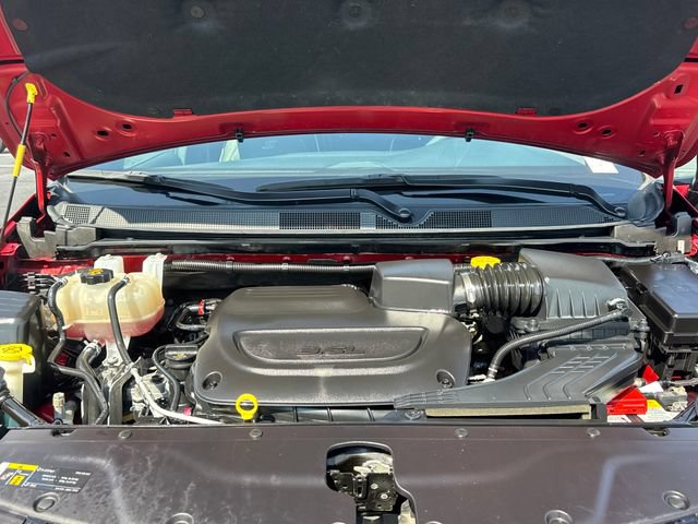 Used 2025 Chrysler Pacifica Limited FWD image 30