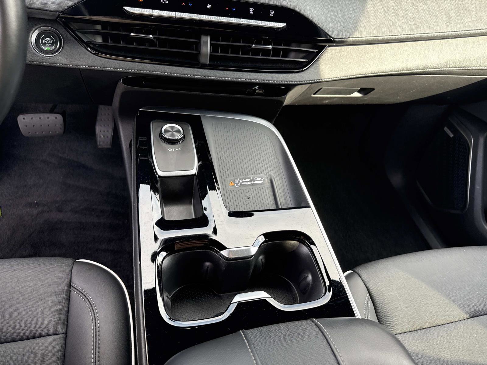 Used 2025 Buick Enclave Preferred image 28