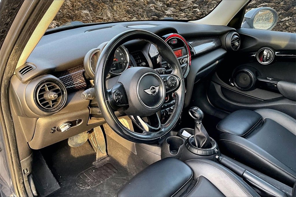 Used 2016 MINI Cooper S image 12