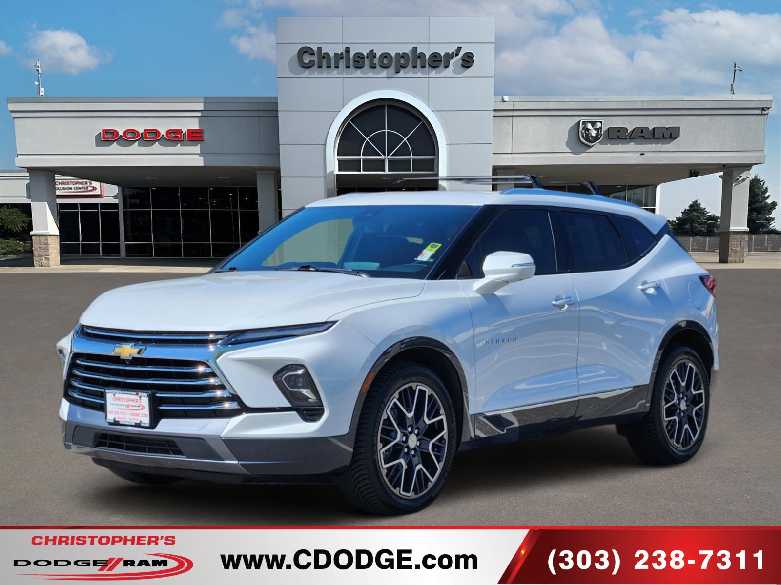 Used 2023 Chevrolet Blazer Premier w/ Driver Confidence II Package AWD/4WD image 7