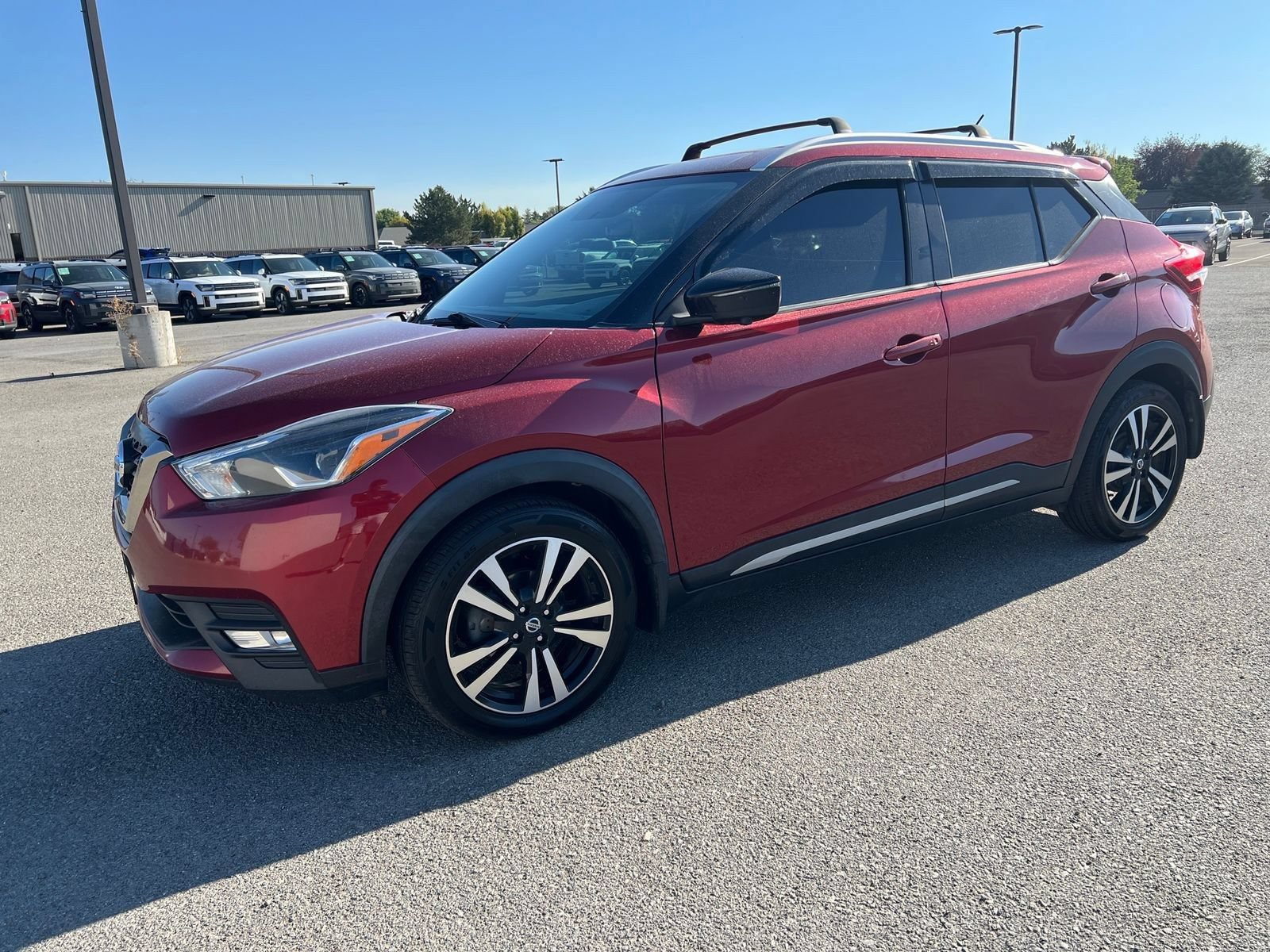 Used 2019 Nissan Kicks SR w/ Interior Electronics Package FWD image 7