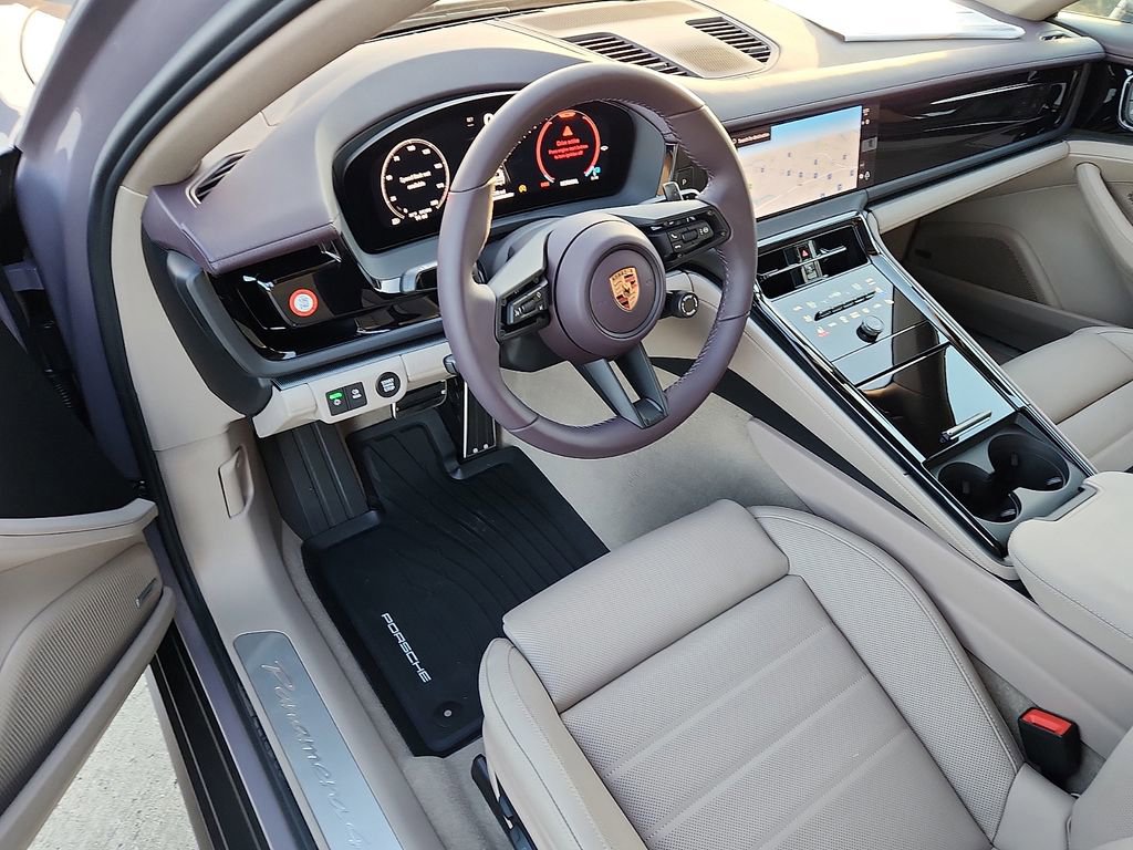 New 2026 Porsche Panamera 4 image 4