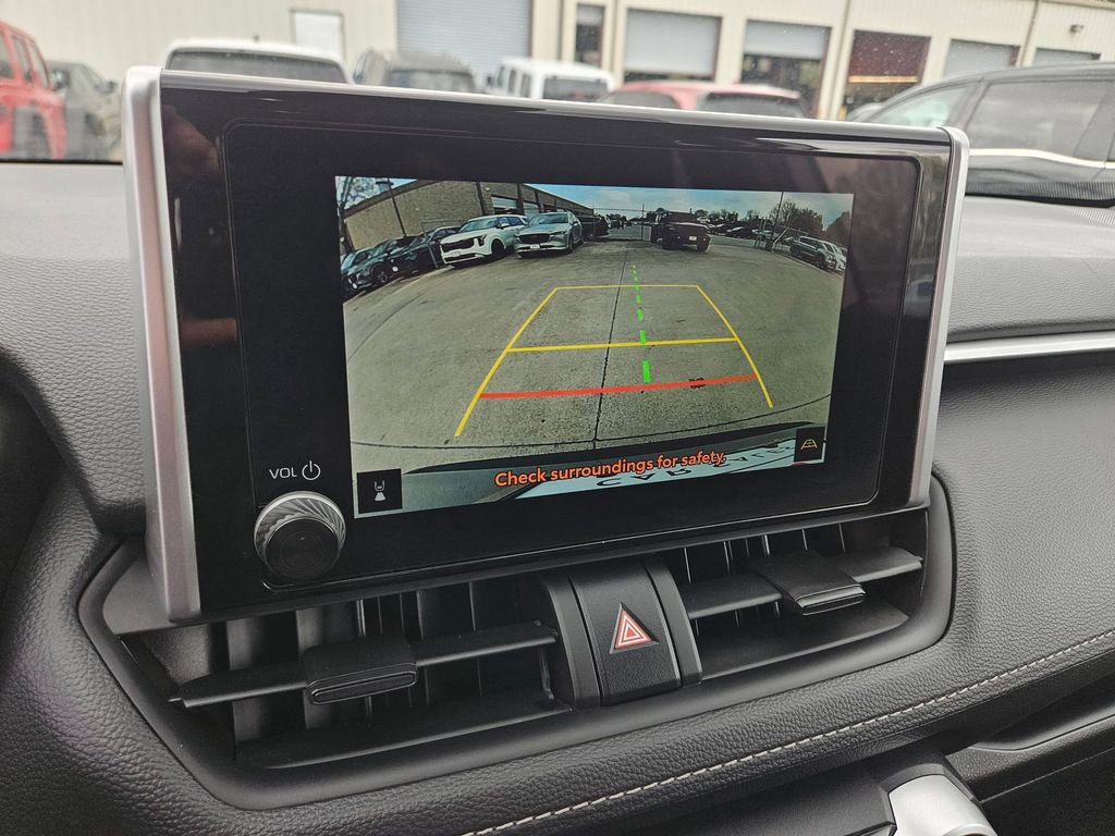 Used 2025 Toyota RAV4 XLE image 22