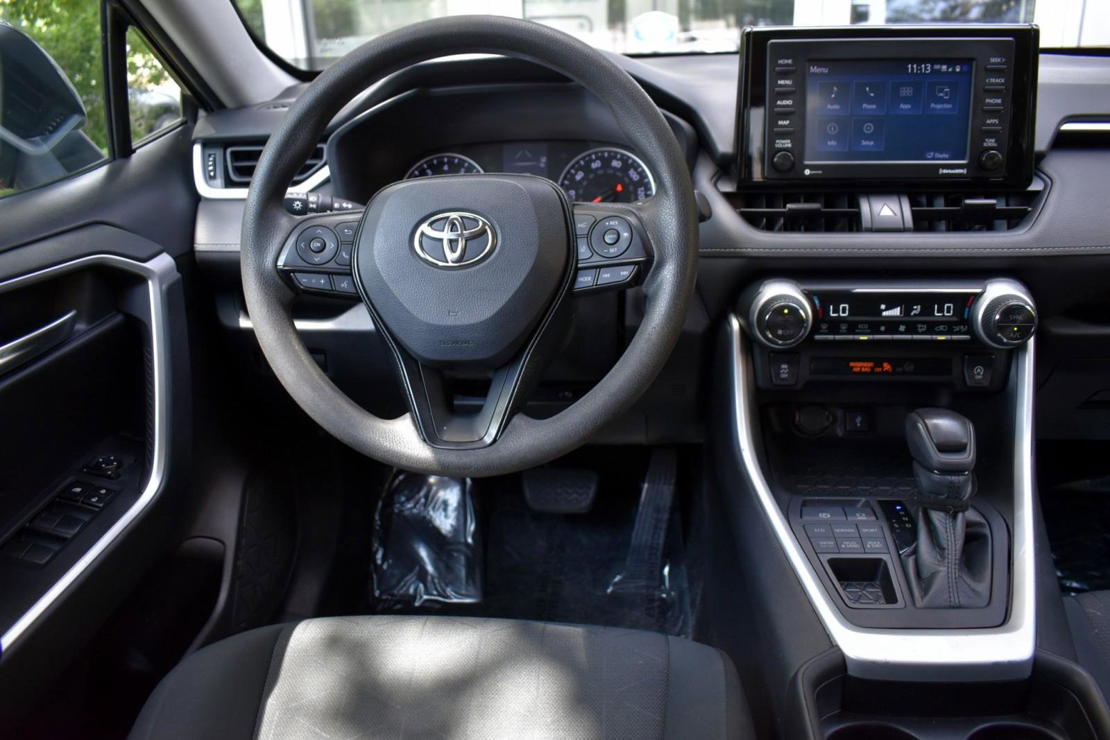 Used 2021 Toyota RAV4 XLE image 15
