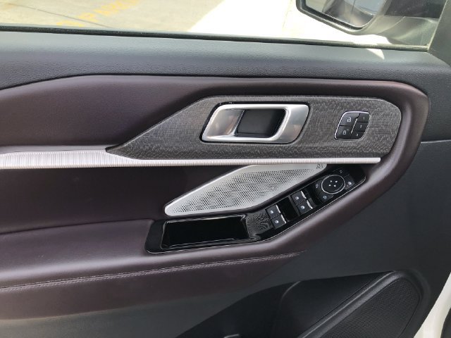 Used 2025 Ford Explorer Platinum RWD image 14