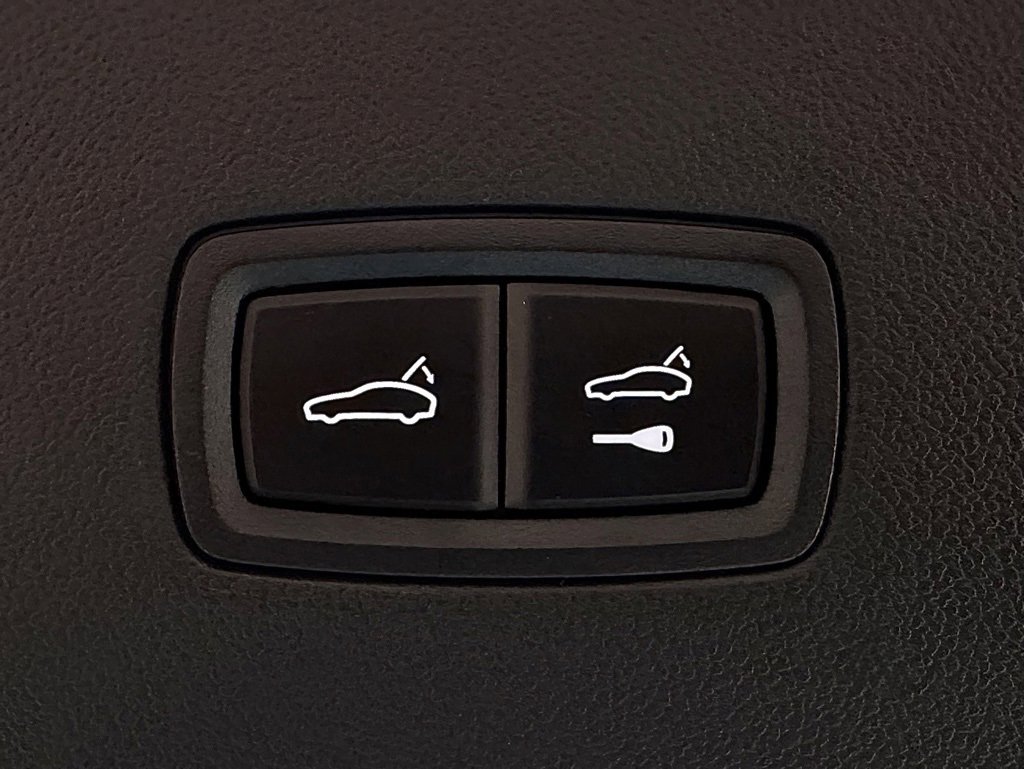 Certified 2024 Porsche Cayenne Turbo image 27