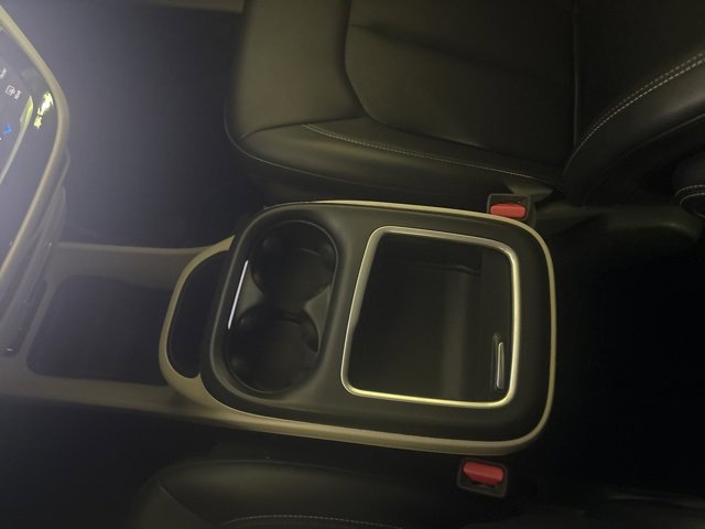 Certified 2024 Chrysler Pacifica Touring-L image 46