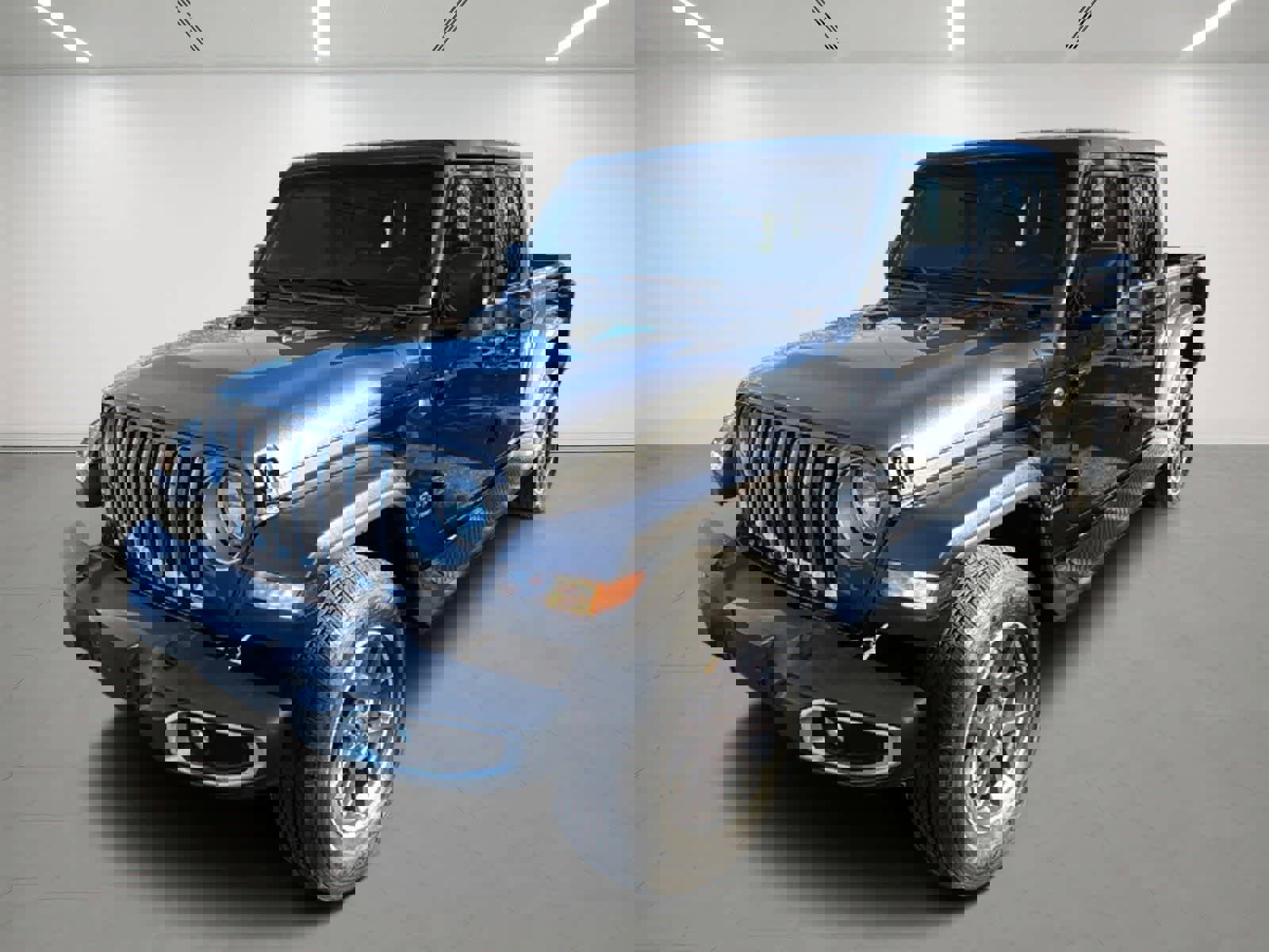 Used 2022 Jeep Gladiator Overland w/ Popular Equipment Package image 1