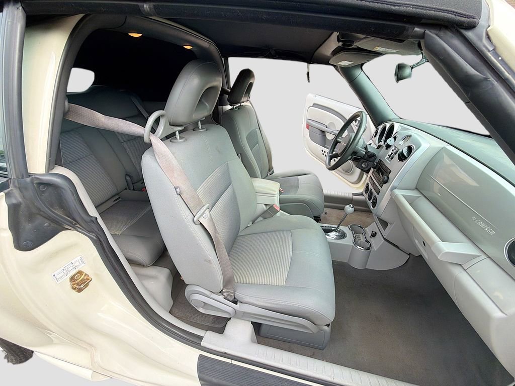 Used 2007 Chrysler PT Cruiser Convertible w/ Spring Special Group image 14
