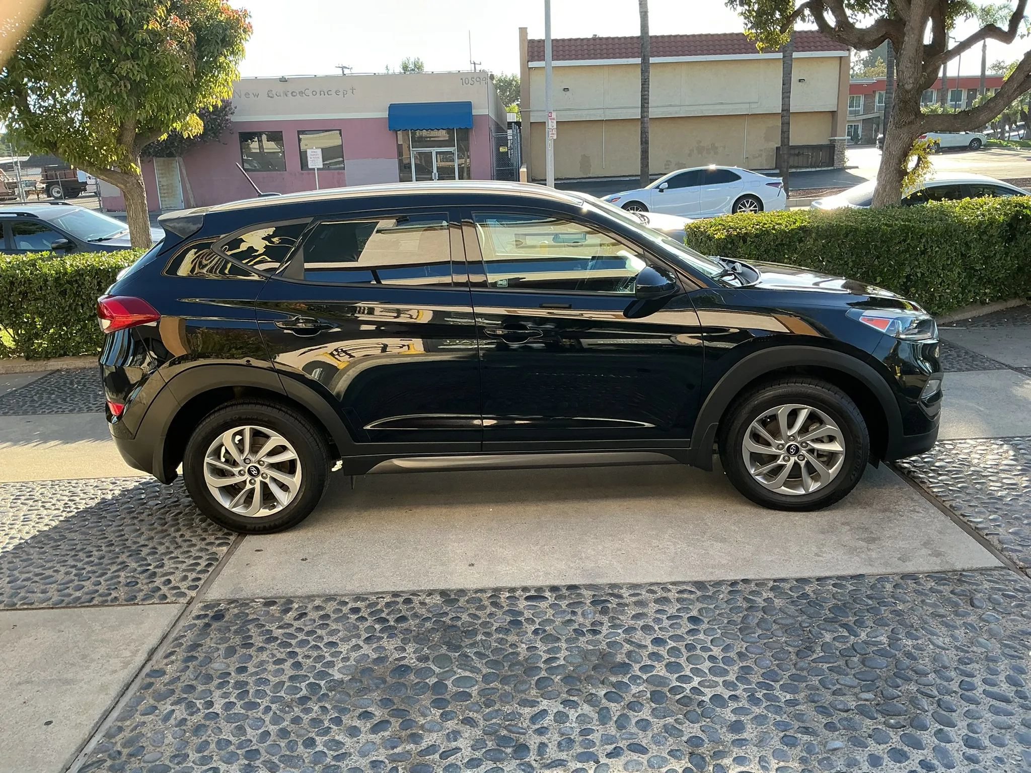 Used 2016 Hyundai Tucson SE w/ Option Group 02 FWD image 4