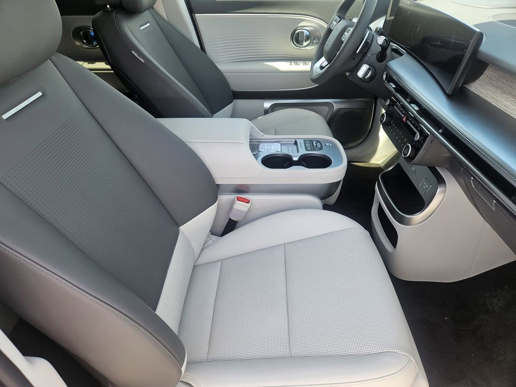 New 2026 Hyundai Ioniq 9 Limited image 14