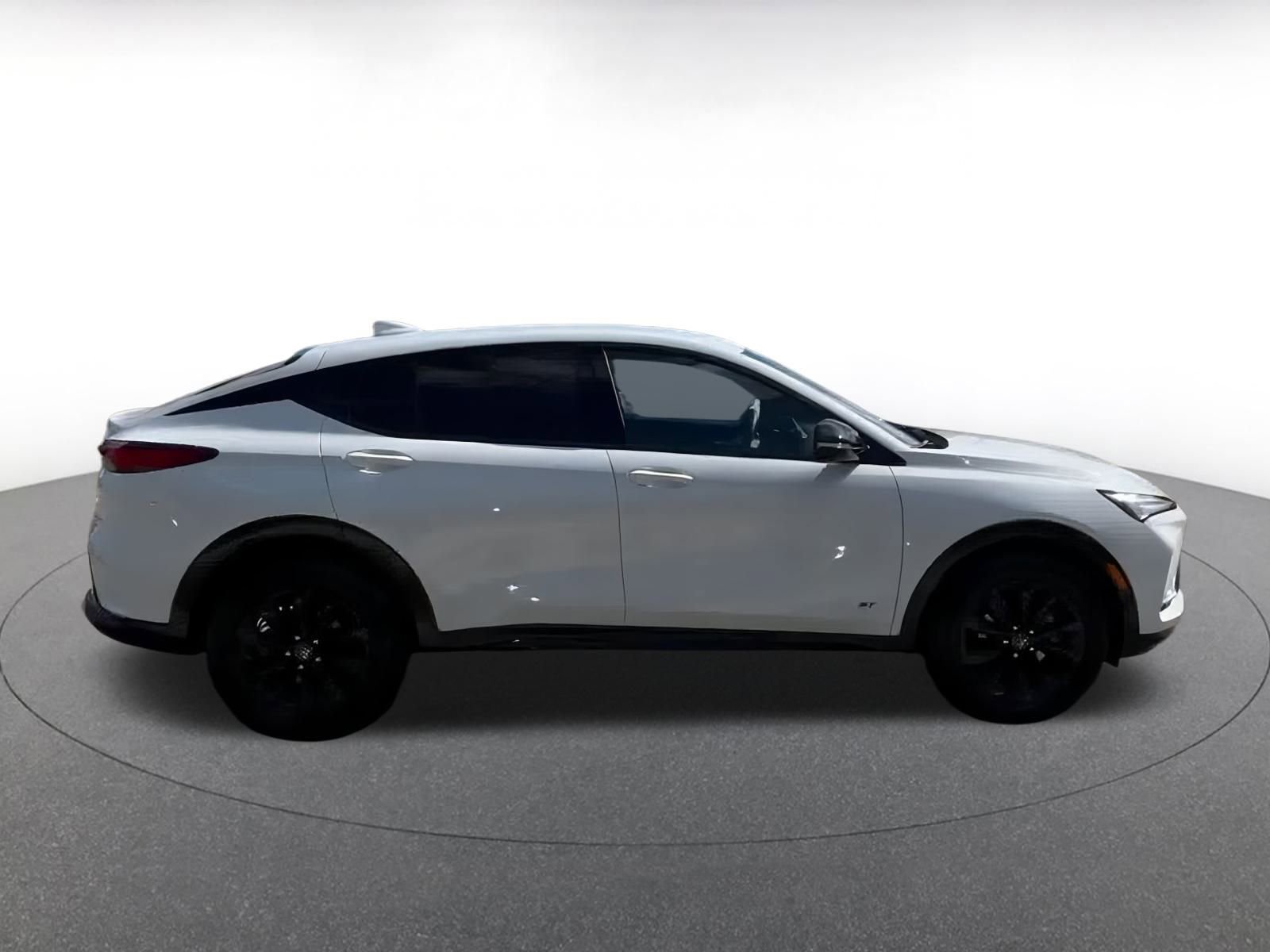 Used 2025 Buick Envista Sport Touring image 17