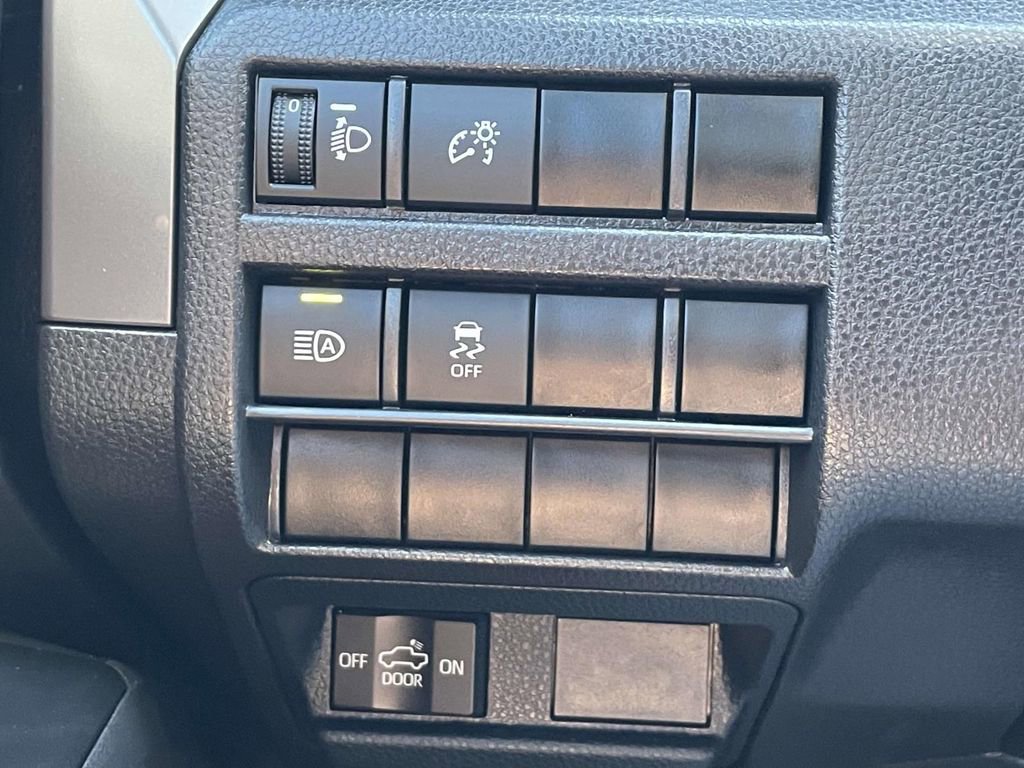 Used 2025 Toyota Tacoma SR5 image 25