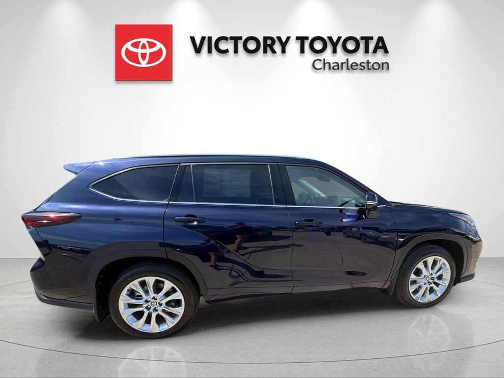 New 2026 Toyota Highlander Limited AWD/4WD image 6