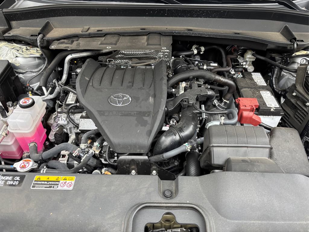 Used 2025 Toyota Grand Highlander XLE image 13