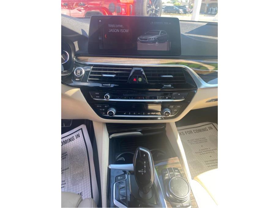 Used 2018 BMW 540i xDrive AWD/4WD image 14