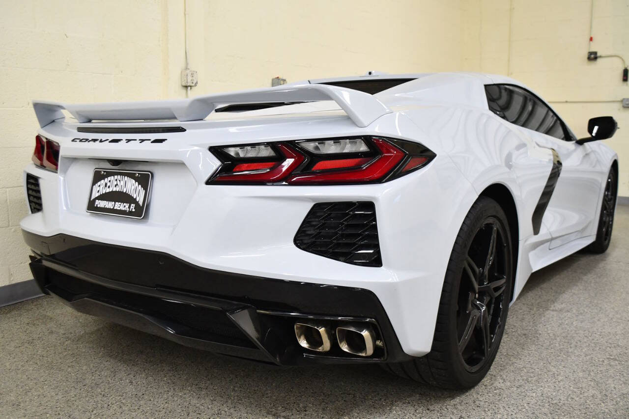 Used 2024 Chevrolet Corvette Stingray Convertible w/ Z51 Performance Package RWD image 27