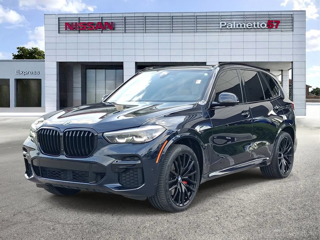 Used 2023 BMW X5 xDrive40i w/ M Sport Package AWD/4WD image 3