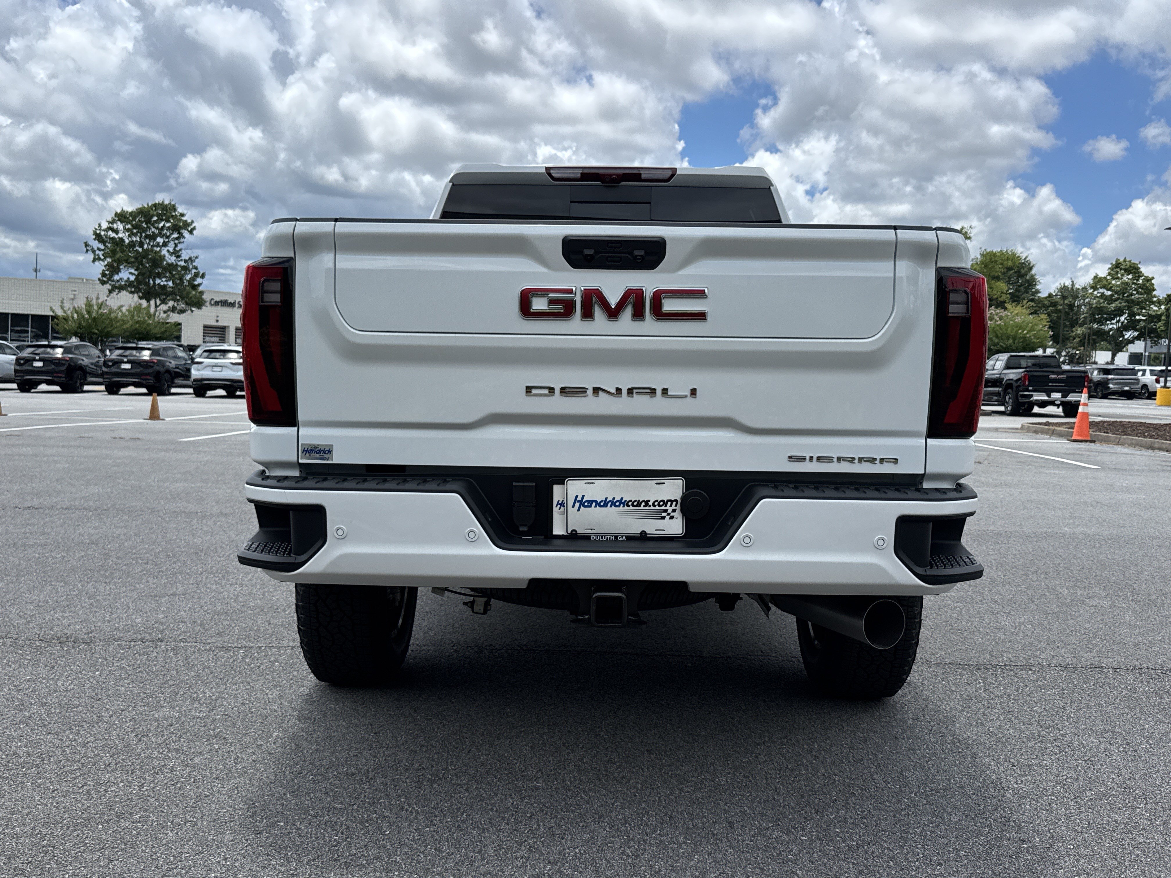 New 2026 GMC Sierra 2500 Denali w/ Denali Reserve Package AWD/4WD image 9