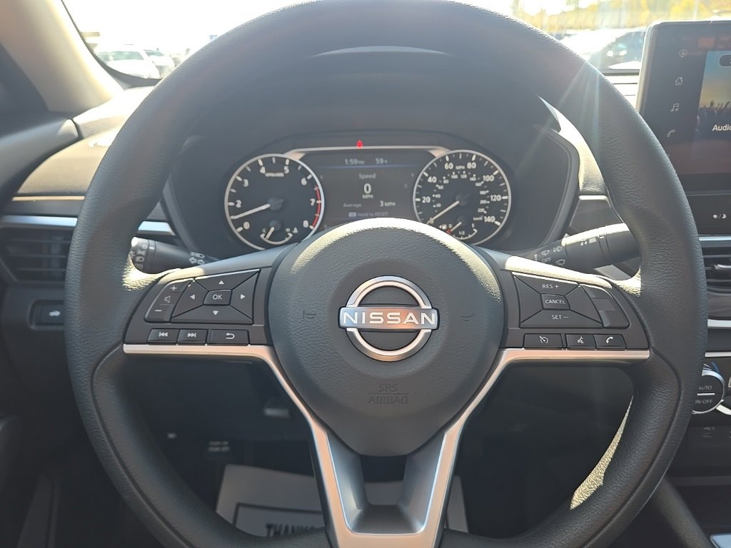 New 2025 Nissan Altima 2.5 SV image 17