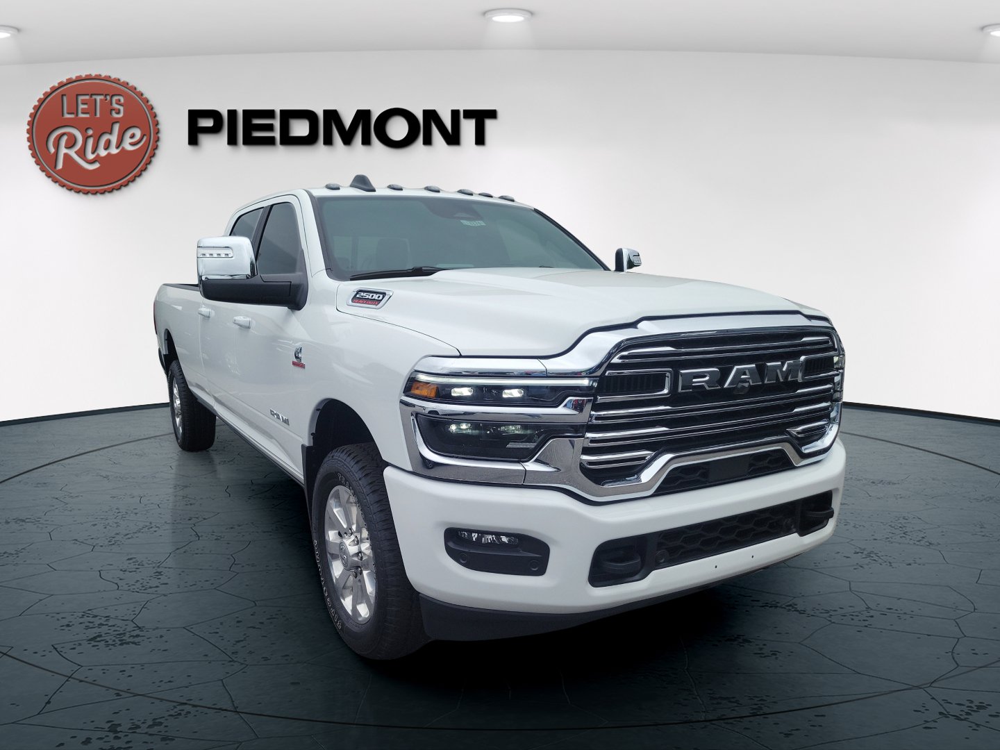 New 2026 RAM 2500 Laramie AWD/4WD image 4