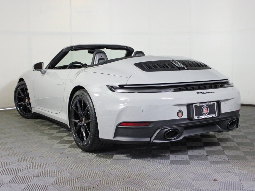 Used 2026 Porsche 911 Carrera image 3
