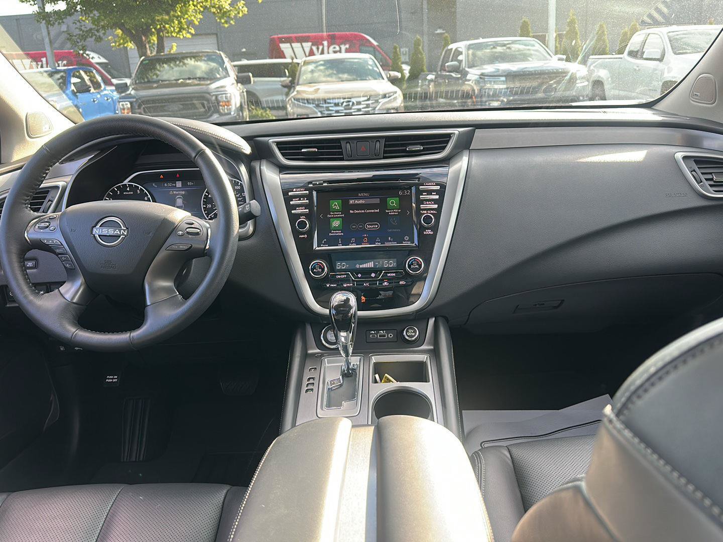 Used 2024 Nissan Murano SL AWD/4WD image 12