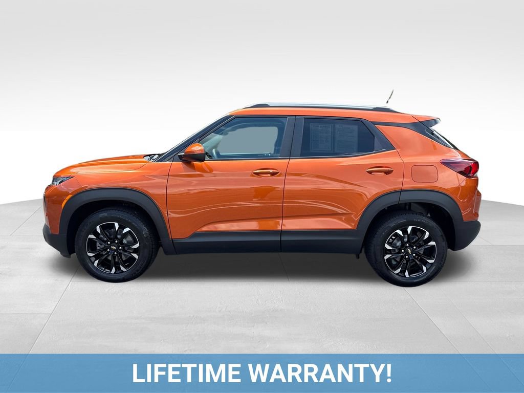 Used 2022 Chevrolet TrailBlazer LT AWD/4WD image 3