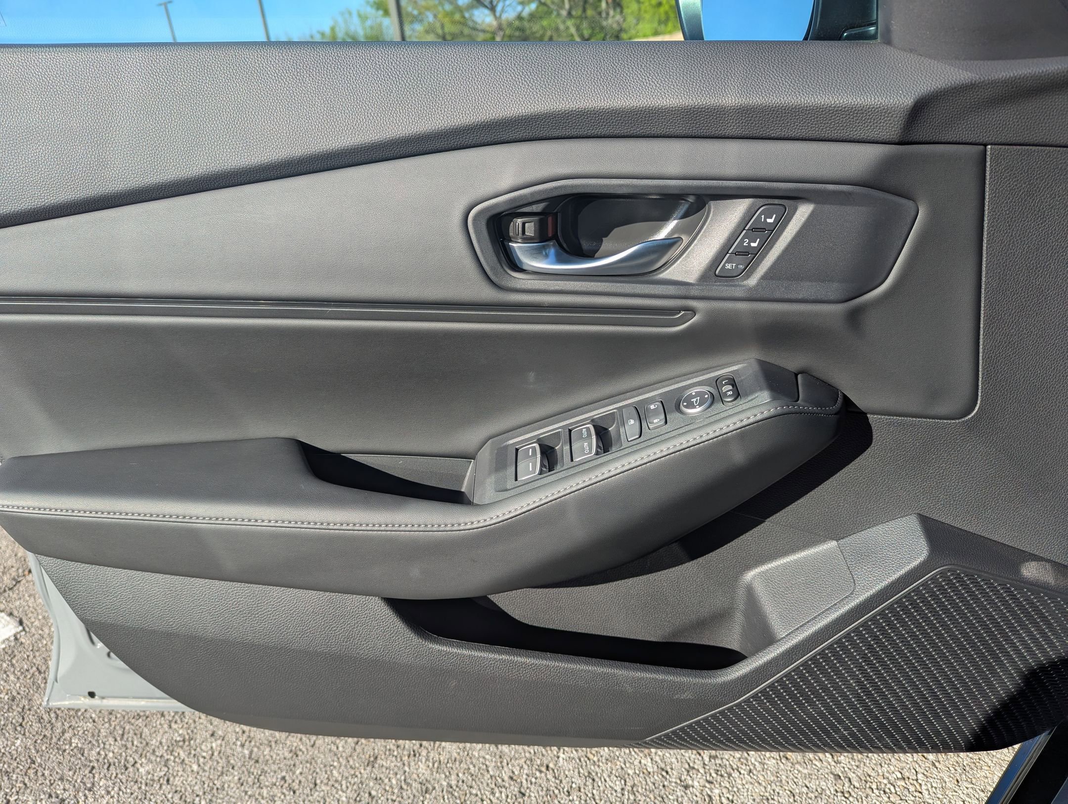 Used 2025 Honda Accord Sport image 10