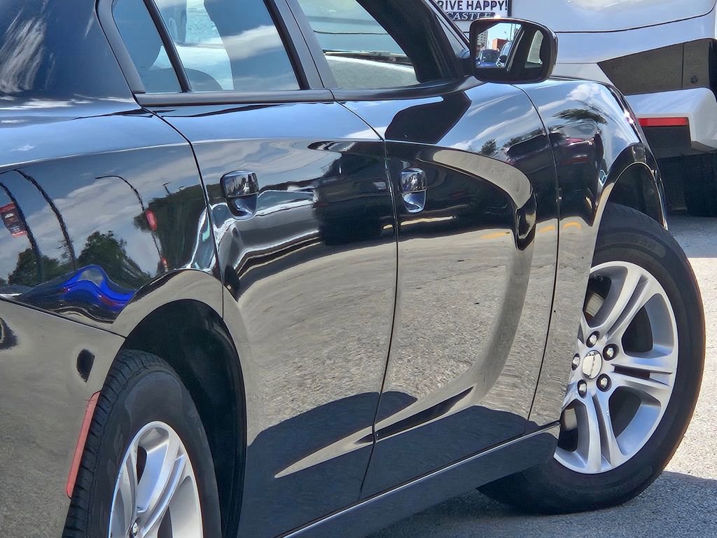 Used 2022 Dodge Charger SXT image 16