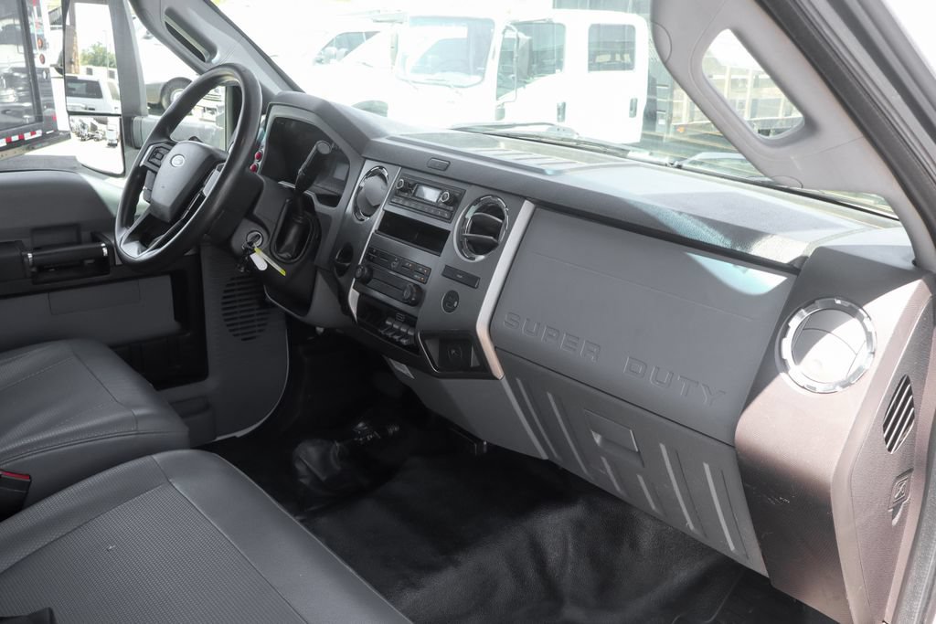Used 2022 Ford F650 2WD Regular Cab Super Duty image 32