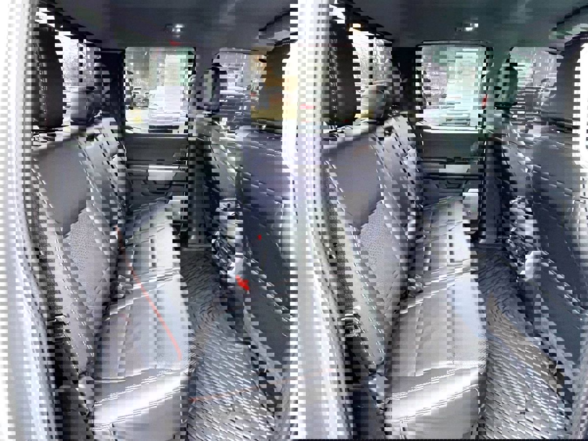 Used 2023 Ford F250 Lariat w/ Sport Appearance Package AWD/4WD image 14