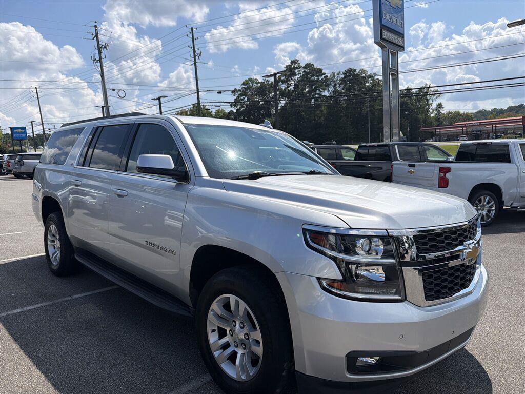 Used 2020 Chevrolet Suburban LT RWD image 6