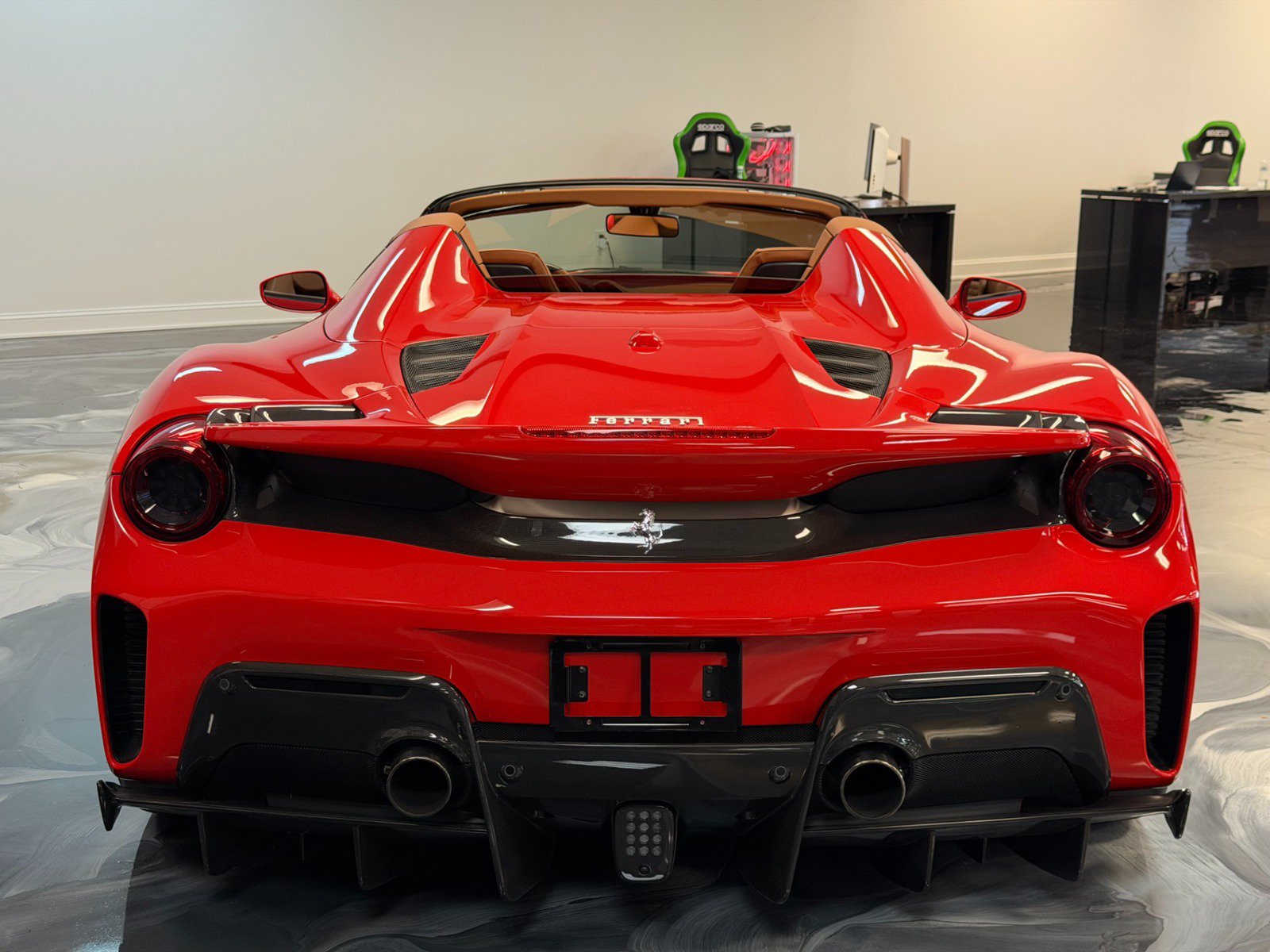 Used 2020 Ferrari 488 Pista Spider RWD image 10