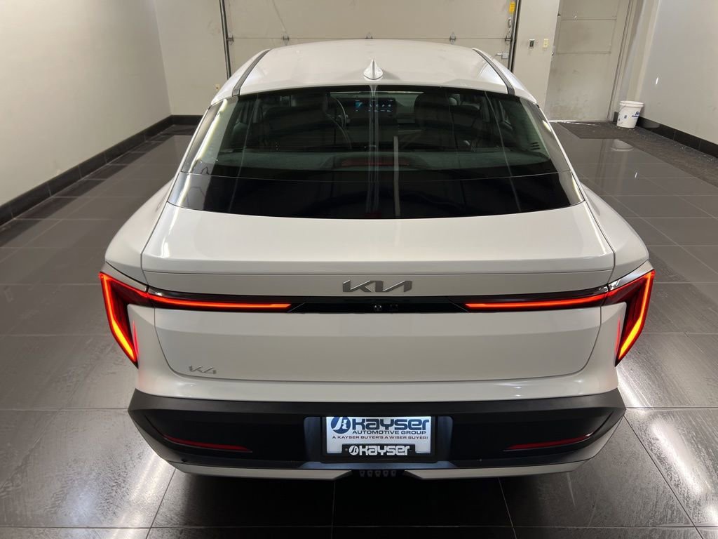 Used 2025 Kia K4 LXS image 5