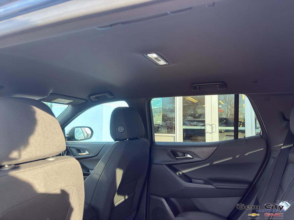New 2026 Chevrolet Equinox LT image 12