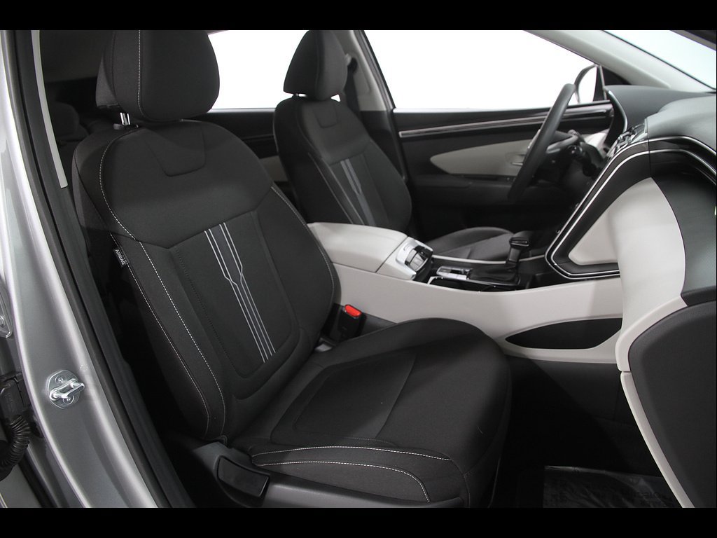Certified 2024 Hyundai Tucson SEL AWD/4WD image 16