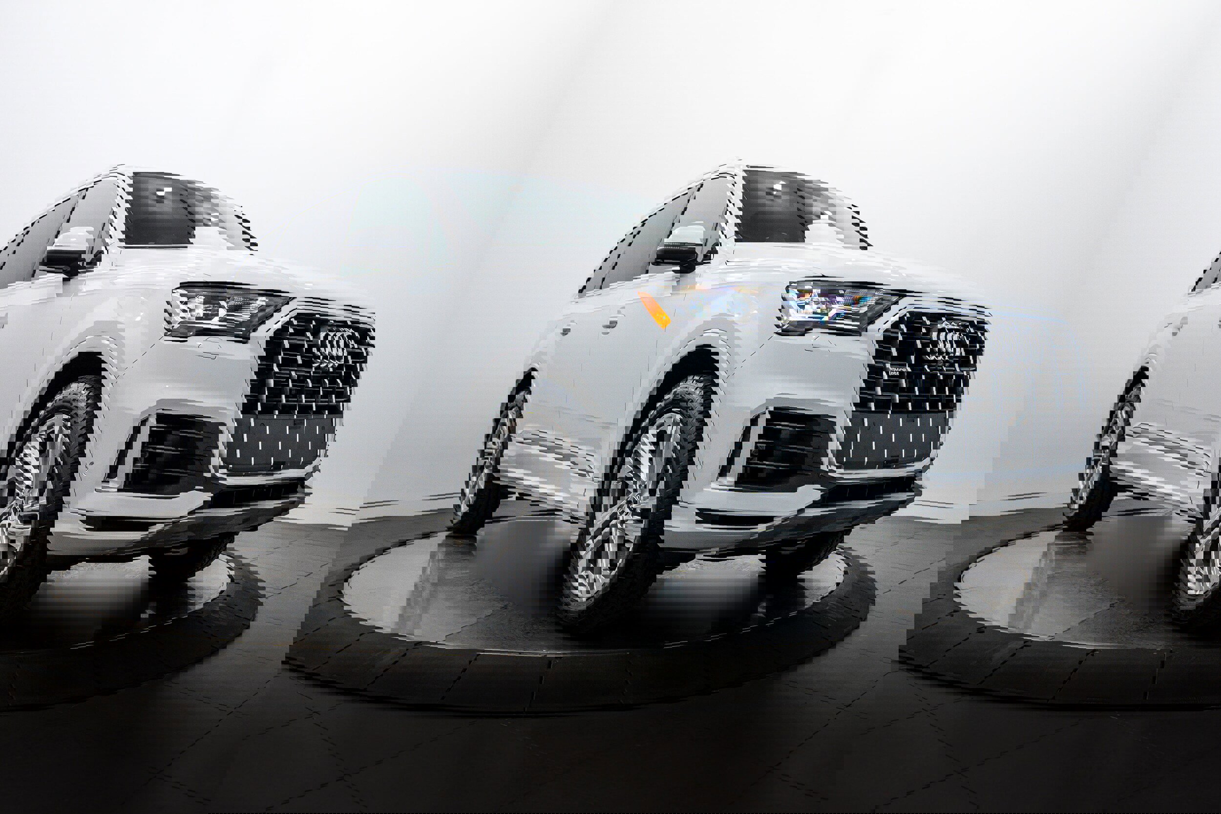 Used 2021 Audi Q7 3.0T Premium image 1