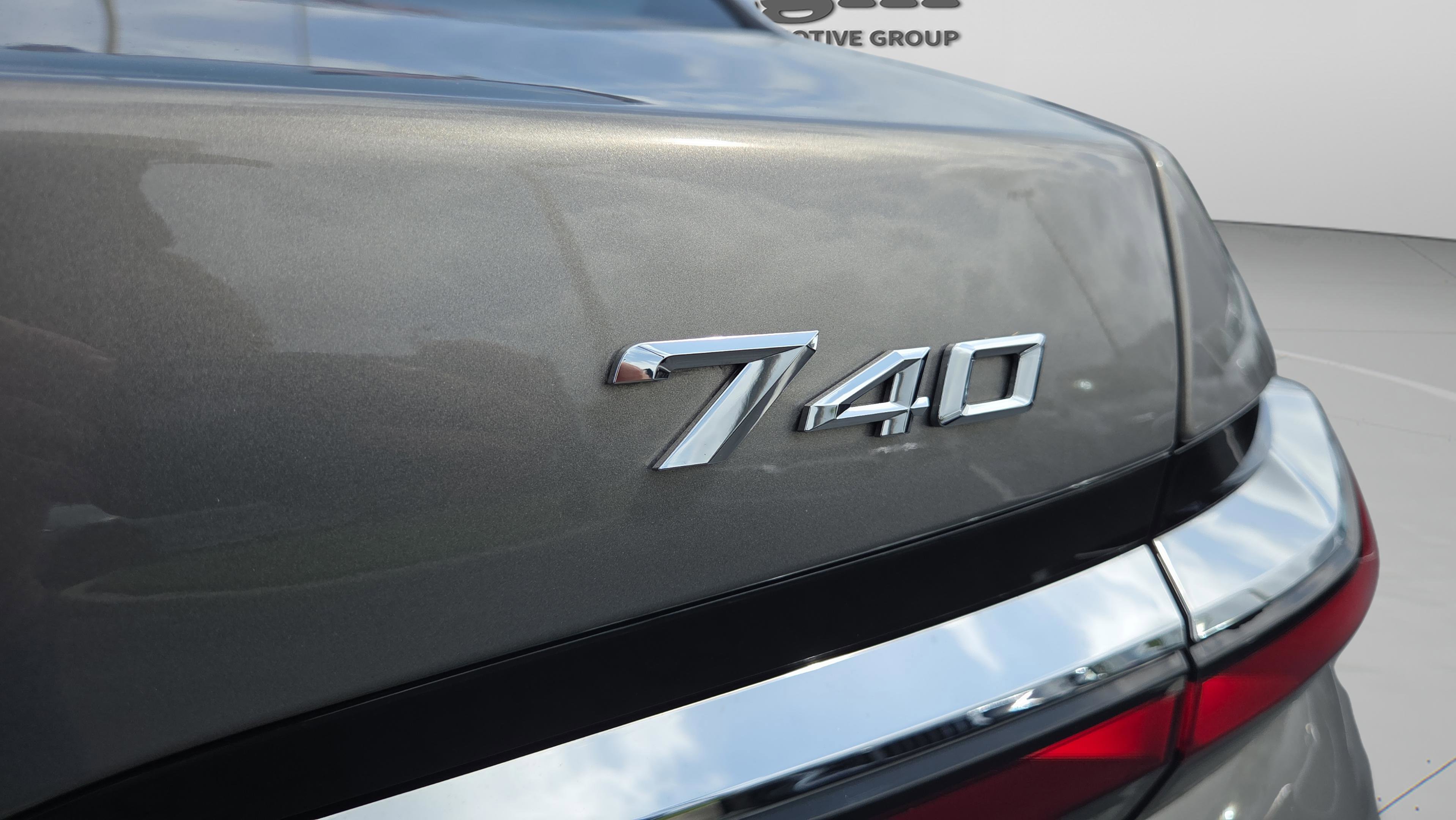 Certified 2023 BMW 740i RWD image 38