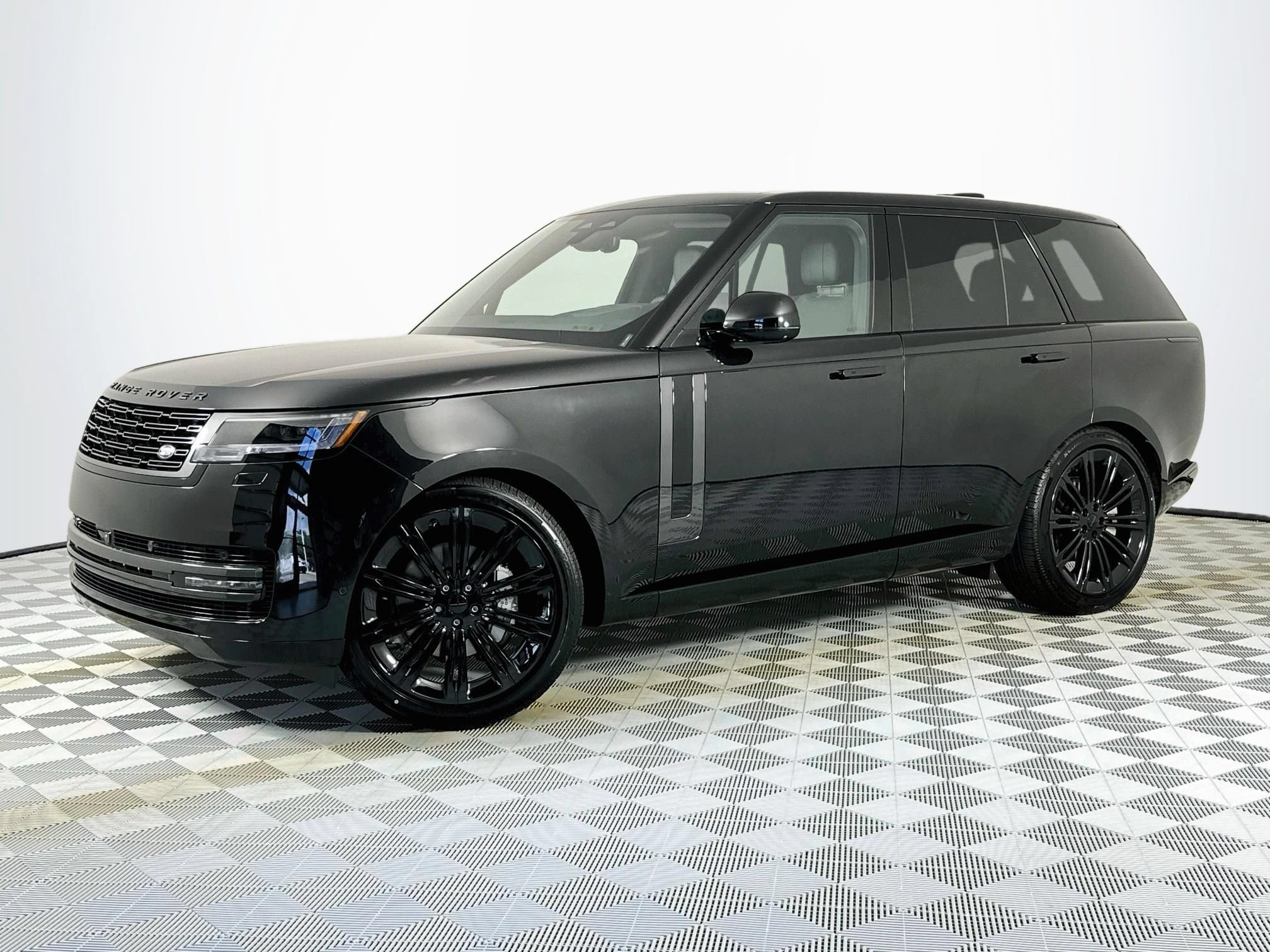 New 2026 Land Rover Range Rover SE