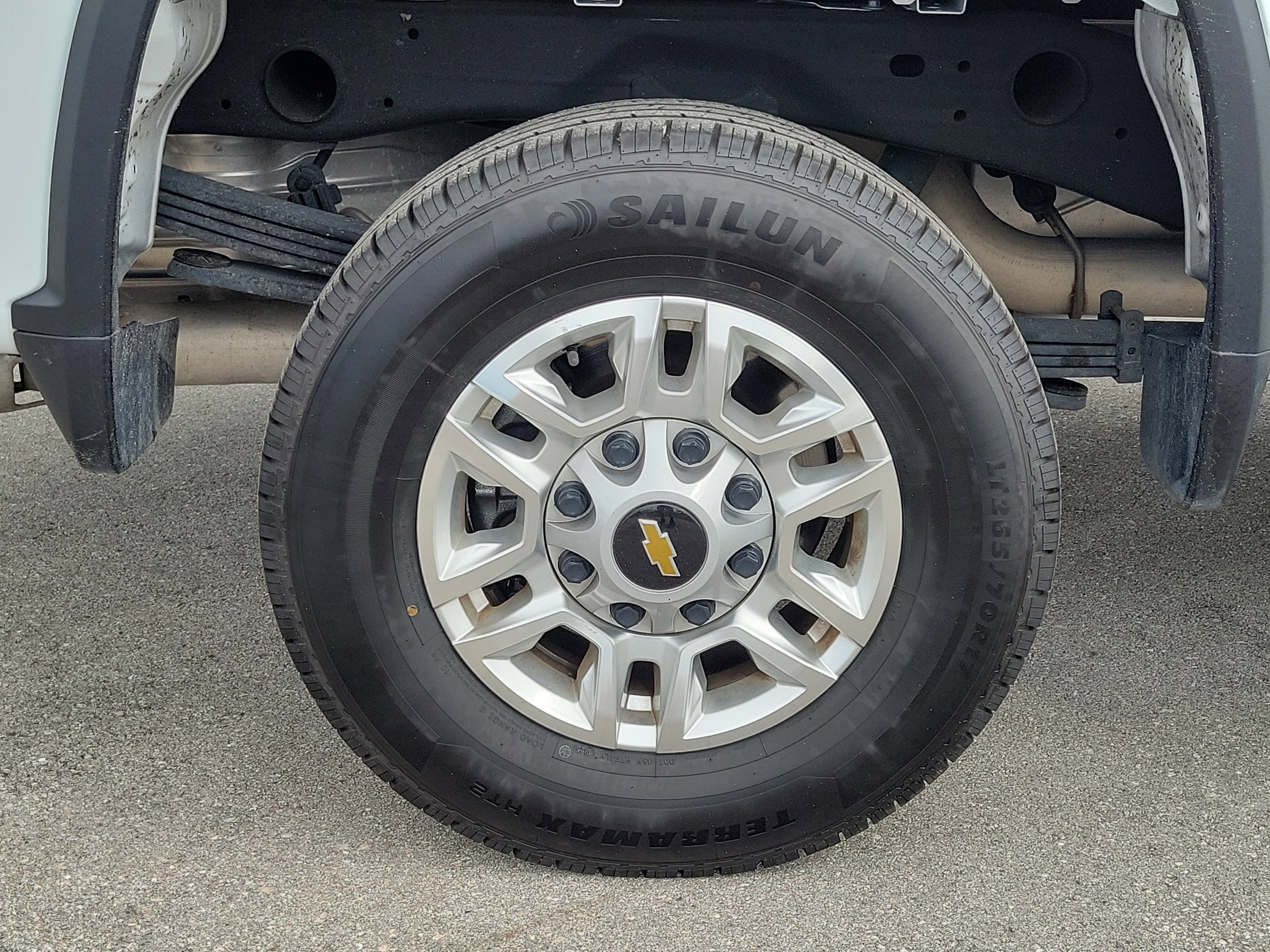 Used 2025 Chevrolet Silverado 2500 LT w/ Safety Package image 9