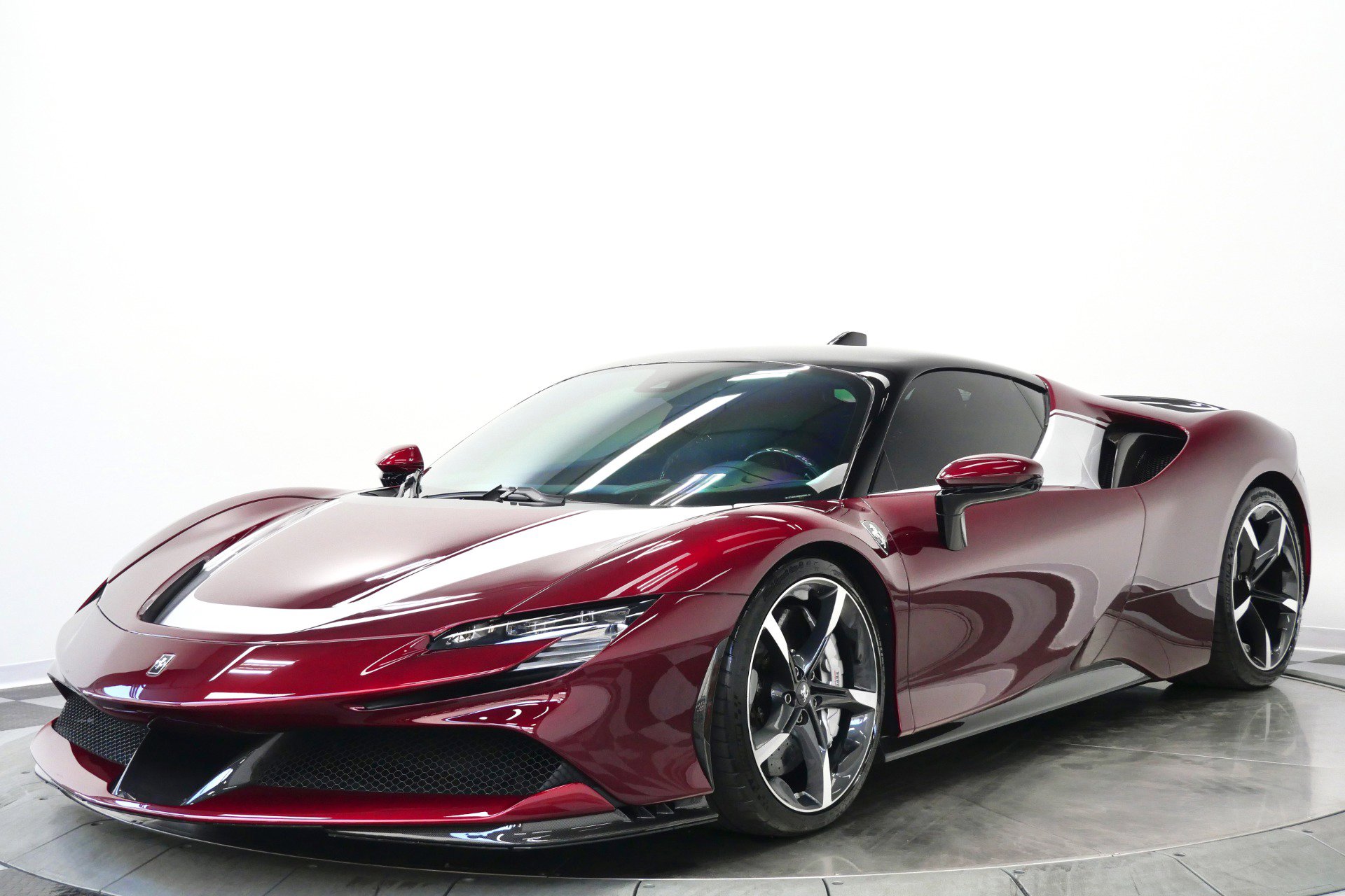 Used 2021 Ferrari SF90 Stradale AWD/4WD image 5