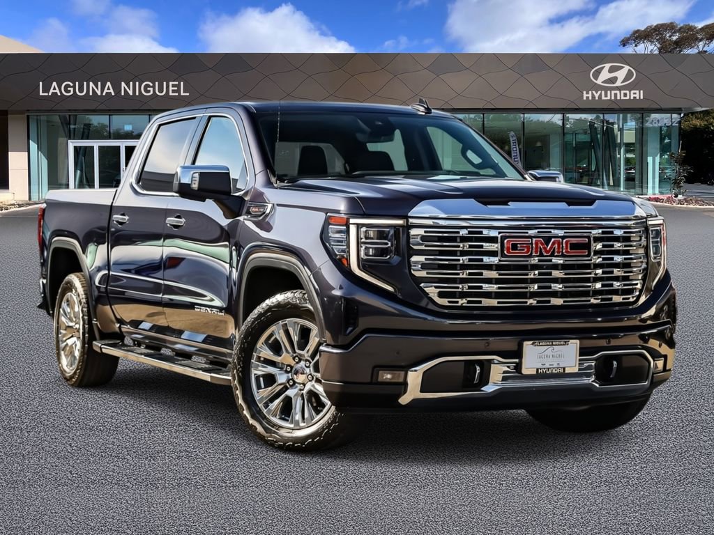 Used 2024 GMC Sierra 1500 Denali w/ Technology Package AWD/4WD image 1